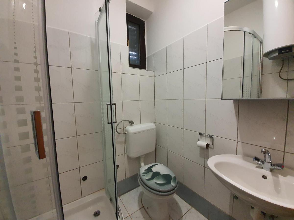 Apartmani Bellevue Вир Екстер'єр фото